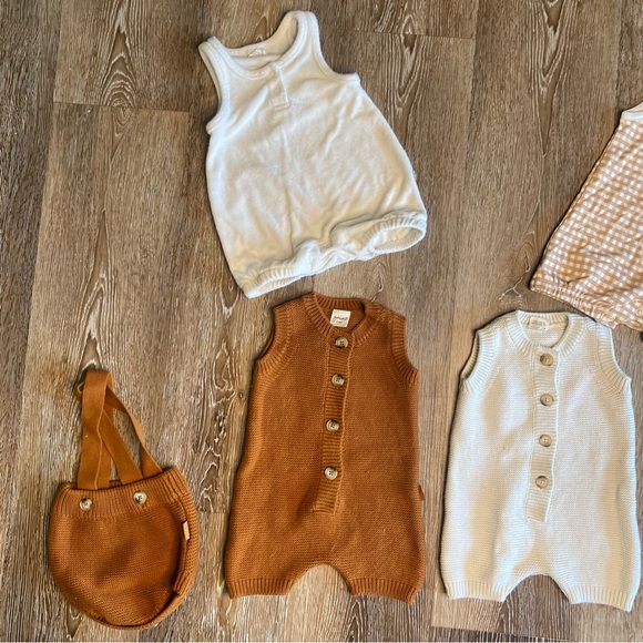 Goumi Gender Neutral Romper Knit Bloomer Suspender Fall Bundle Lot Clothing! - Picture 3 of 3